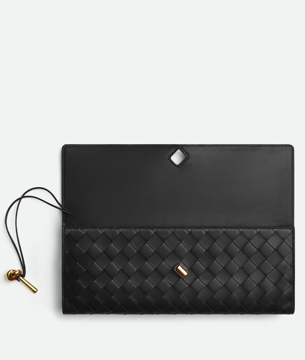 BOTTEGA Clutch