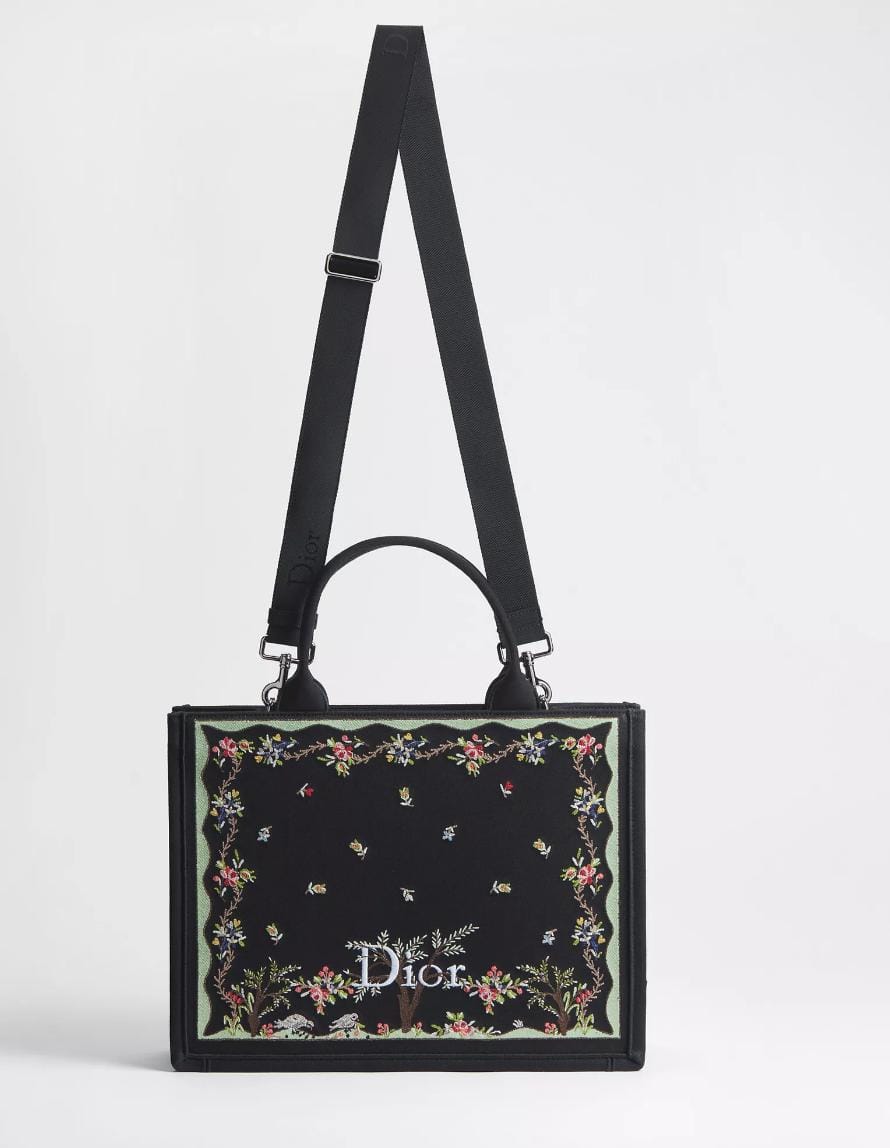 CHRISTIAN DIOR