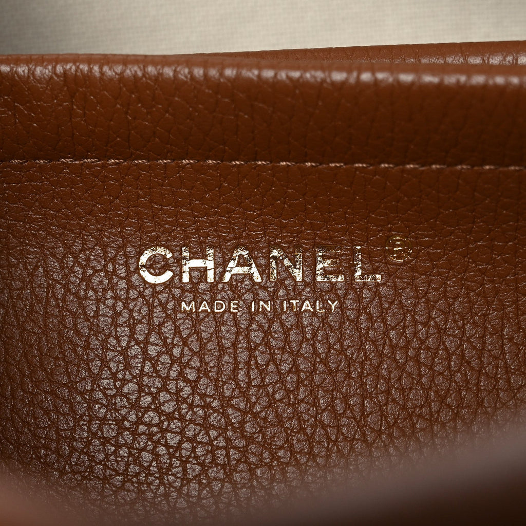 Chanel grained calfskin stitched Urban Essentials small shopping bag